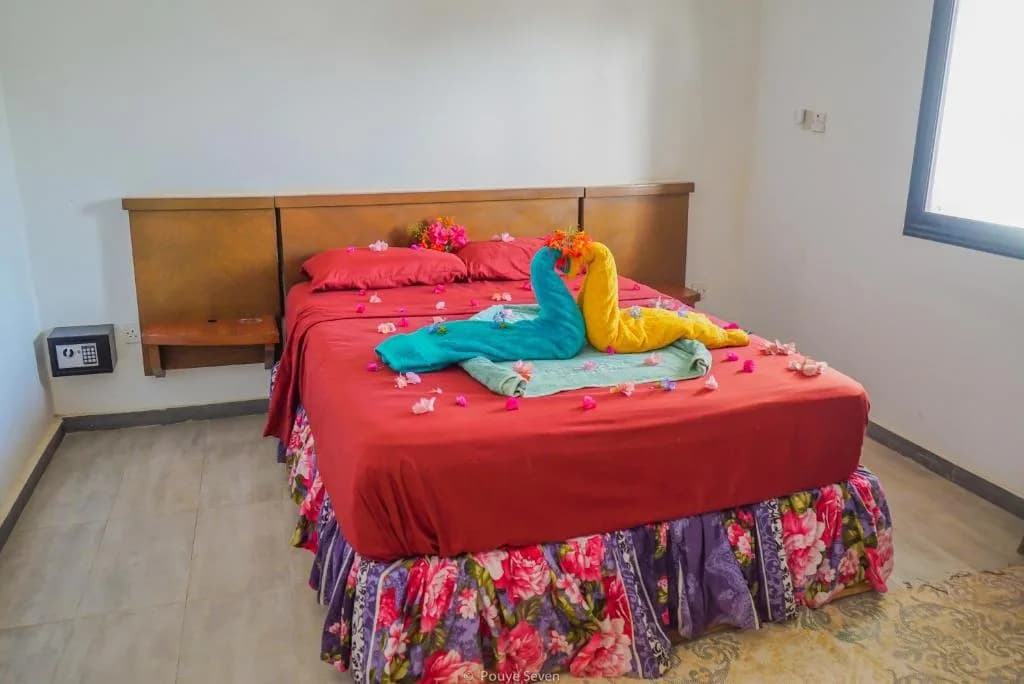Comfortable Single Bedroom Beachside Apartment in Senegambia, image 2