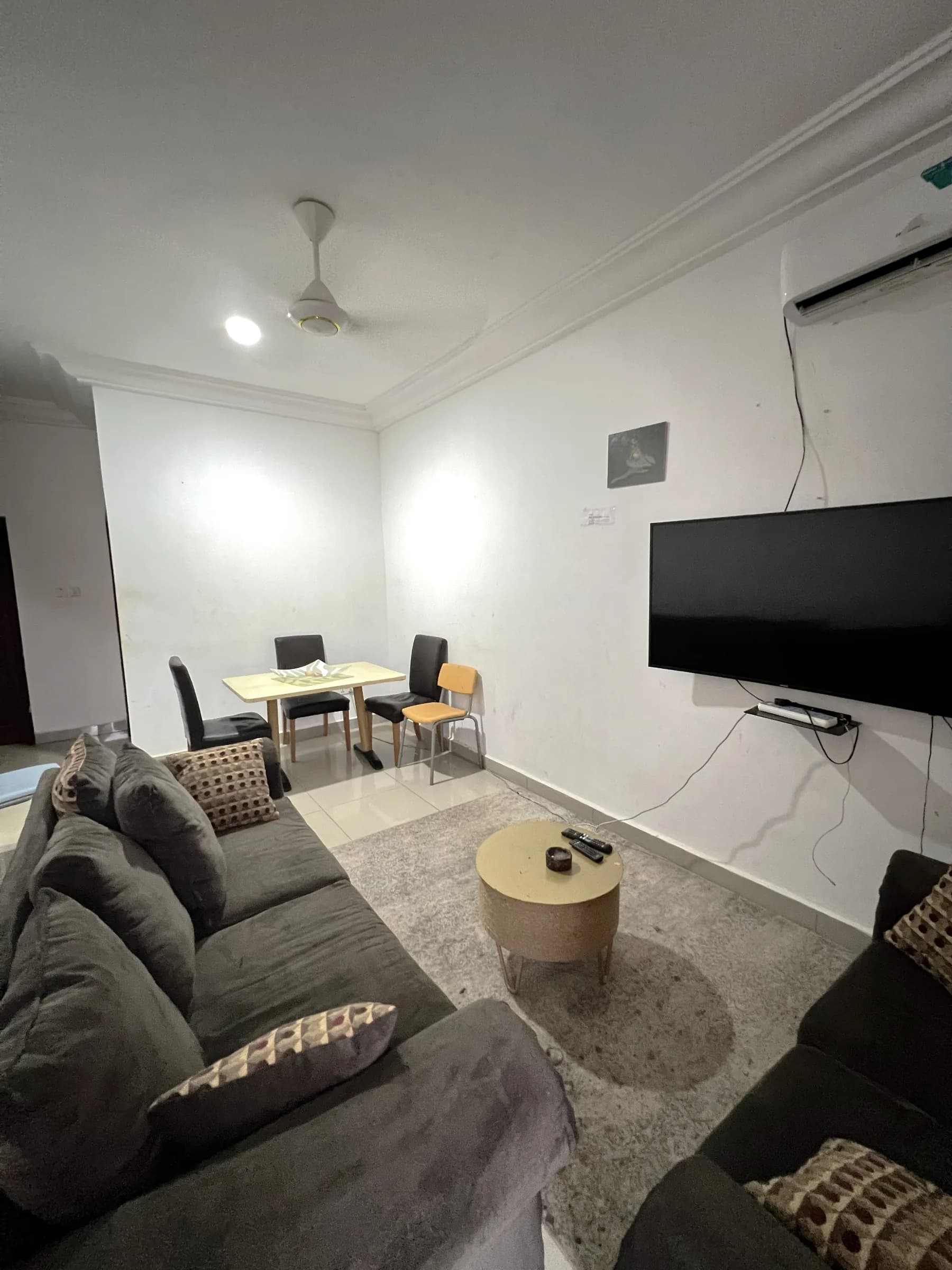 3 Bedroom Duplex, image 3